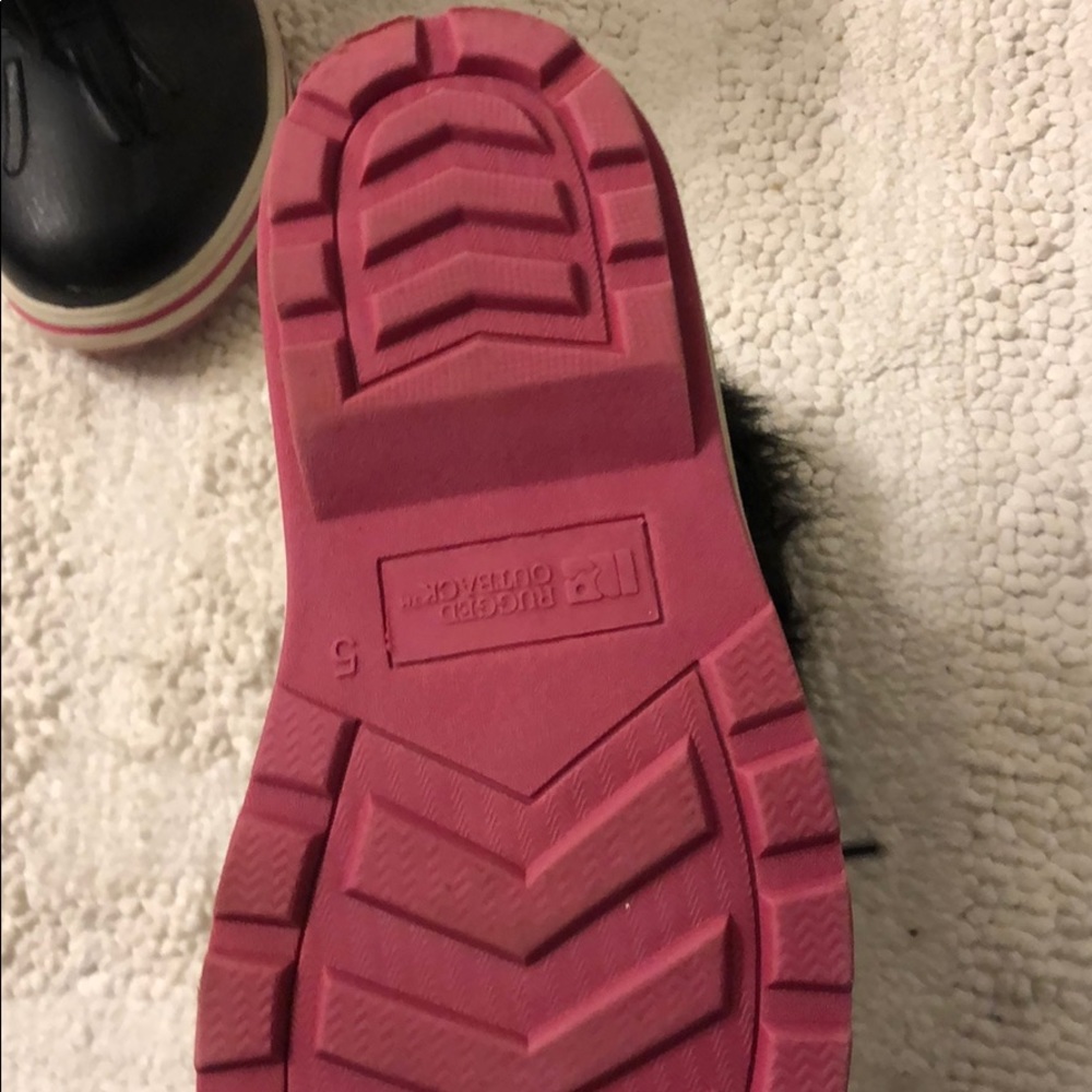 Rugged Outback Snow Shoes - Picture 3 of 3